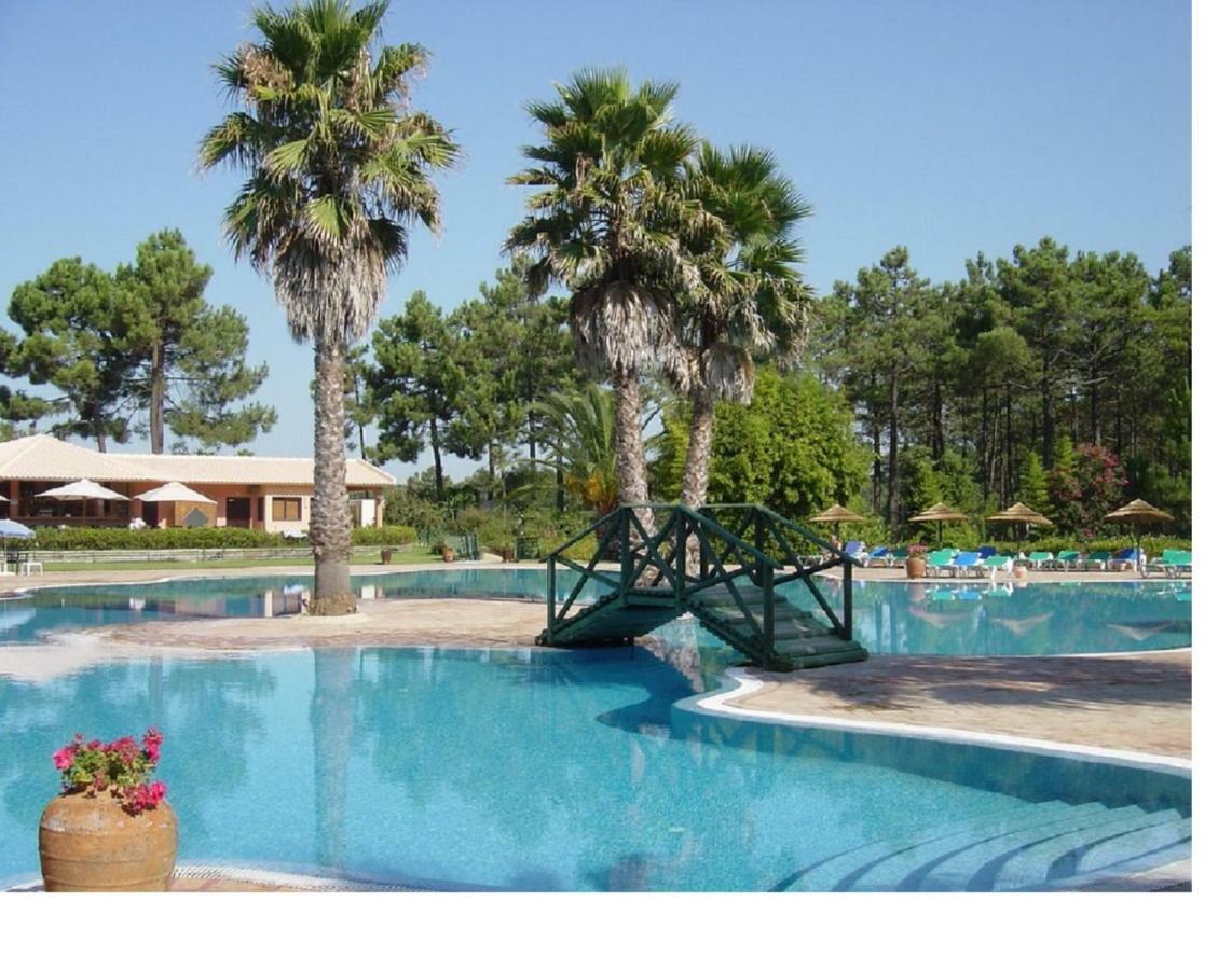 Dolphin Aroeira Beach Villa Charneca  Ngoại thất bức ảnh